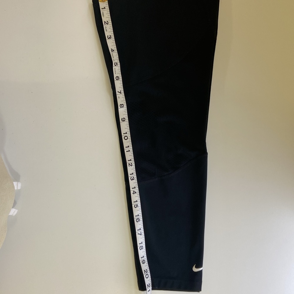 NIKE PRO DRI-FIT WOMEN’S BLACK LEGGINGS. MEDIUM. - Picture 13 of 14
